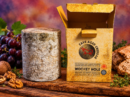 Cheddar Vintage Fermier, im Leinentuch gereift, w�rzig, vollm�ndig 1,8 kg.