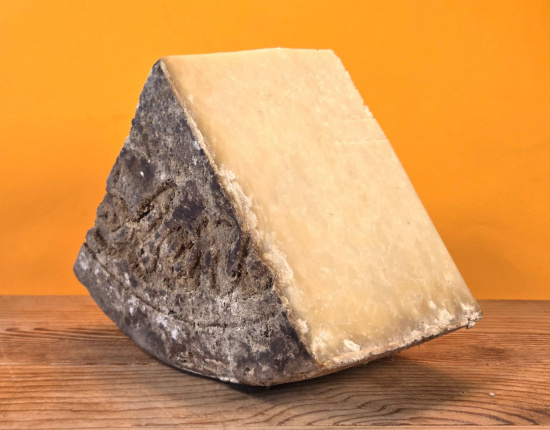 Bergkse, Salers (A.O.P.) 18 Monate gereift, leicht suerlich, Raritt