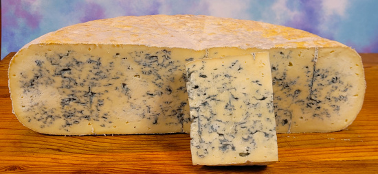 Bleu de Gex, cremig-wrzig