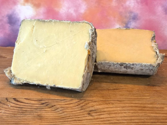 Cheddar Fermier, w�rzig, vollm�ndig