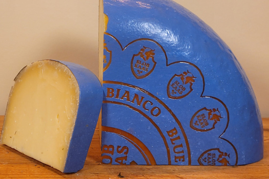 Bauernkse, Slob Blue Bianco, mit Blauschimmelgeschmack ohne Blau zu sein.