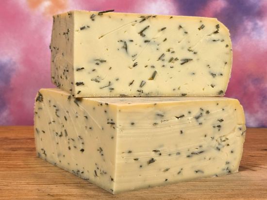 Schweizer Raclette, Rosmarin, wrzig-cremig