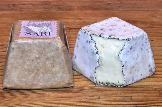 Jumi Sari, cremig-w�rzig