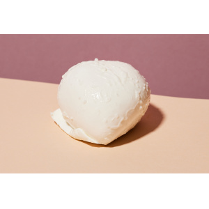 Bffelmozzarella (A.O.P.) wrzig-cremig
