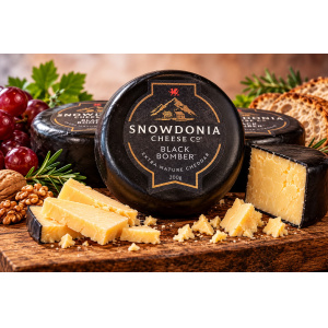 Cheddar Black Bomber 200 g.