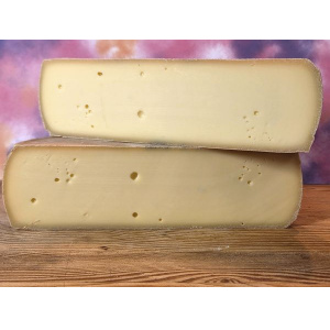 Schweizer Bergk�se, M�ller-Thurgau Raclette, w�rzig-cremig