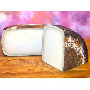 Ziegenk�se Royal Bio, mit essbarem Rinde, extra gereift und cremig